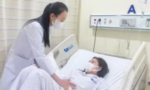 Số người ngộ độc sau ăn bánh mì ở TP HCM tăng gần 300