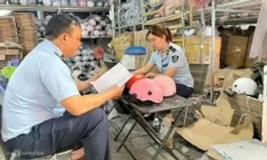 Phát hiện hơn 5.000 mũ bảo hiểm không rõ nguồn gốc